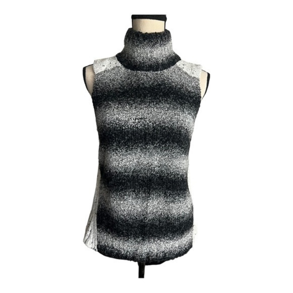 Intermix Heather Gray Wool Blend Turtle Neck Sweater Vest Size S